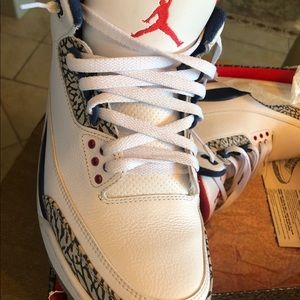 Jordan 3 True blue
